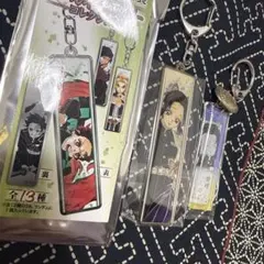 鬼滅の刃　原画展　胡蝶しのぶ　メタルキーホルダーコレクション 新品未使用品