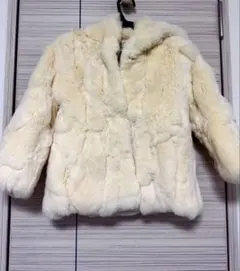 BONO様販売用　キッズ用フード付きクリーム色ファーコート（110サイズ）