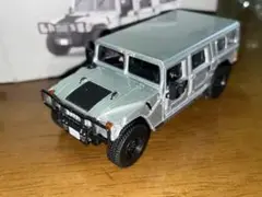 596Model ハマー H1 1/64