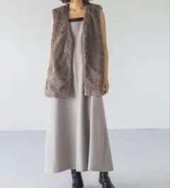 Apart by アパートバイ トップス ベスト・ジレ ブラウン フェイクファー