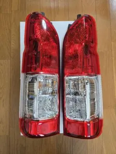 ハイエース 200系 トヨタ 純正 テールランプ 左右セット 新車外し ⁵
