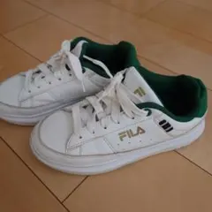 FILA　フィラ　キッズ　スニーカー　靴　白のサムネイル