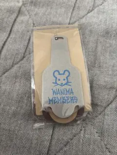 非売品　WANIMA MEMBERS シルバーキーホルダー　栓抜き
