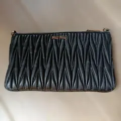 MIU MIU　ミュウミュウ　バッグのサムネイル