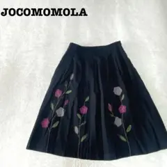 DE0299【ホコモモラ】スカート【40】プリーツ フレア 花柄刺繍 ミディ丈