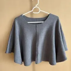 新品未使用グレー ケープニット