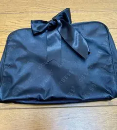GUESS ポーチ ブラック リボンつき