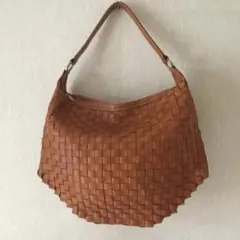 レザー　ショルダーバック