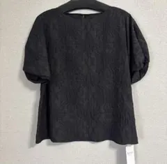 新品【自由区】半袖 ブラウス ジャガード パフスリーブ ブラック 