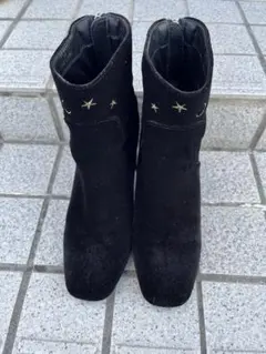 Item thumbnail for item 6b5eeee8-5549-43f4-bd16-f27677b8b7d6