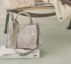 Item thumbnail for item 5eb71400-fd65-4666-a71b-00429a89f3cf