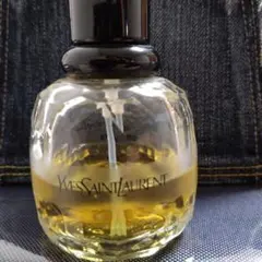 Yves Saint Laurent PARIS 香水 本体