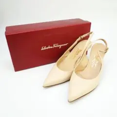 サルヴァトーレフェラガモ 8 スリングバックパンプス ライトベージュ/KD41