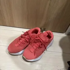 NIKE モティバ　ウォーキングシューズ　23.5センチ　数回使用