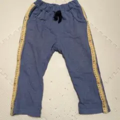 青いメジャーデザインパンツ