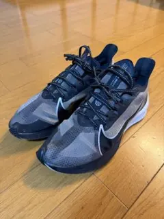 NIKE ZOOM GRAVITY 26cm