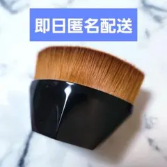 shu uemura petal 55 シュウウエムラ ペタル ブラシのサムネイル