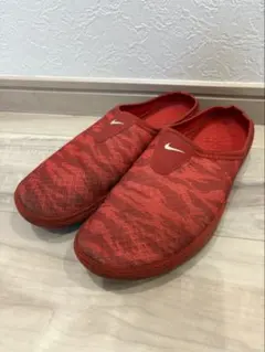 ナイキ　スリッポン