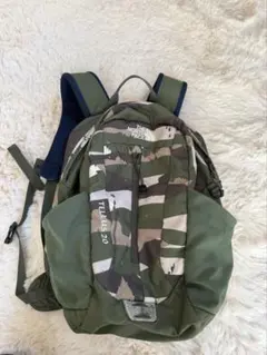 THE NORTH FACE TELLUS 20 迷彩リュック　雨カバー付き