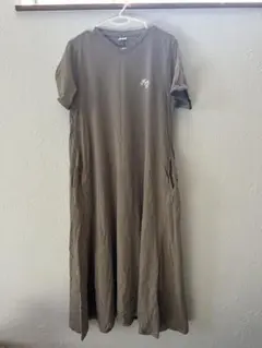 RODEO CROWNS 半袖ロングワンピース ロゴ入り