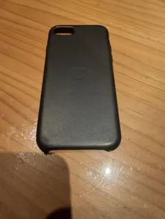 iPhone純正レザーケース　SE 第三世代