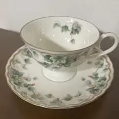 NARUMI ナルミ カップ&ソーサー 葡萄柄　金彩