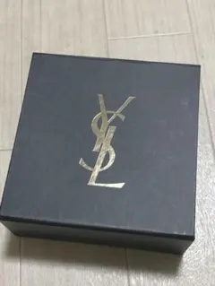 イヴ・サンローラン　ギフトBOX
