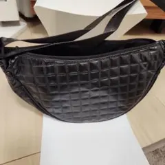 チェック柄　ショルダーバッグ　黒