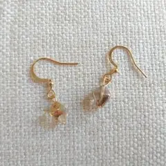 No.225】マニカラン水晶ピアス - メルカリ