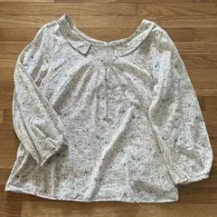 ベージュ 小花柄 ピンタック 長袖ブラウス