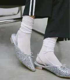 ポインテッドバックストラップリボンミュール /グリッターサンダル