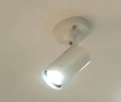 ホワイト スポットライト LED（Panasonic）のサムネイル