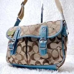 COACH Soho Signature One Shoulder Bagのサムネイル