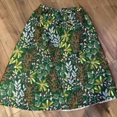 新品未使用　タグ付き　リバーシブル　フレアスカート 植物　花柄