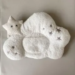ファーストドレス　赤ちゃん枕のサムネイル