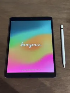iPad Air 4世代 シルバー 美品 WiFi、箱ケーブル充電器付属 - メルカリ