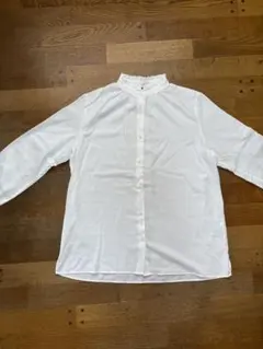UNIQLO フリルホワイトシャツ 長袖