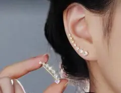 【新品】お洒落7連CZダイヤ大 ピアスゴールド キラキラ