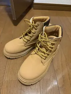 厚底レースアップブーツ