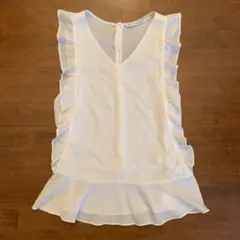 ZARA TRF、ノースリーブ　フリルトップス