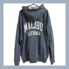 BRANDY MELVILLEブランディメルビル　ジップアップパーカーのサムネイル