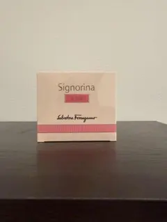 サルヴァトーレフェラガモ シニョリーナインフィォーレ30ml