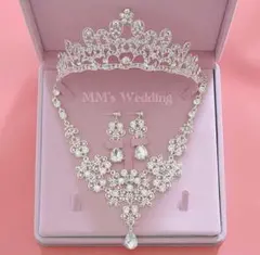 ティアラ＆ネックレス＆ピアス(イヤリング)シルバー ヘッドドレス 結婚式