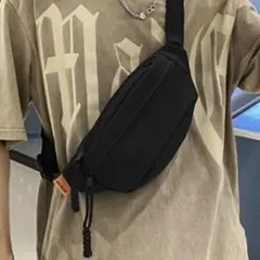 ボディバッグ ブラック 黒 シンプル ウエストポーチ 男女兼用 軽量 コンパクト