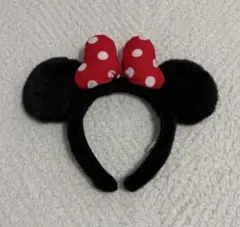 ディズニー　ミニーマウス カチューシャ 赤い水玉リボン