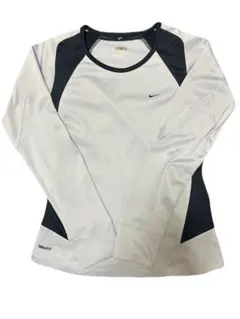 NIKE 長袖トップス