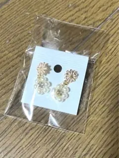 マジェスティックレゴン　ピアス　新品未開封のサムネイル