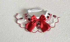 おめかしスタイ(いちご柄 いちごチャーム付き)