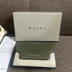マルニ バイカラー 三つ折財布 グリーンのサムネイル