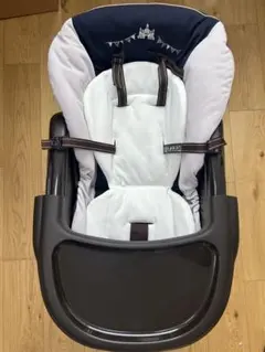 良品　Combi コンビ ネムリラ ハイロー チェア　手動　シンプライト
